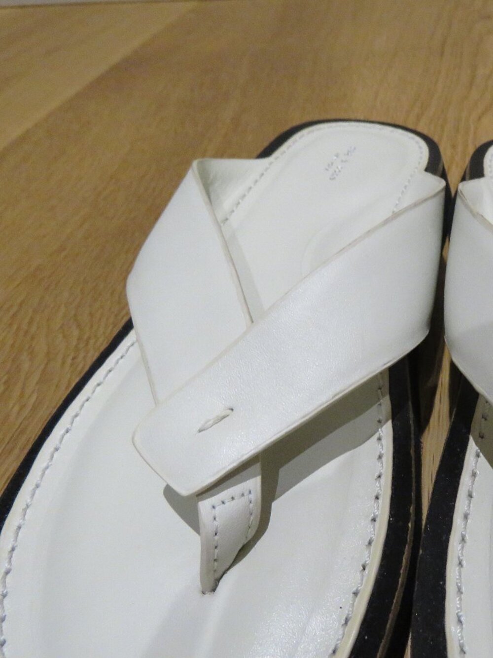 RAG & BONE Parker Thong Sandal Shoe Antique White US 6.5 Minimalist Quiet Luxury - Picture 6 of 13